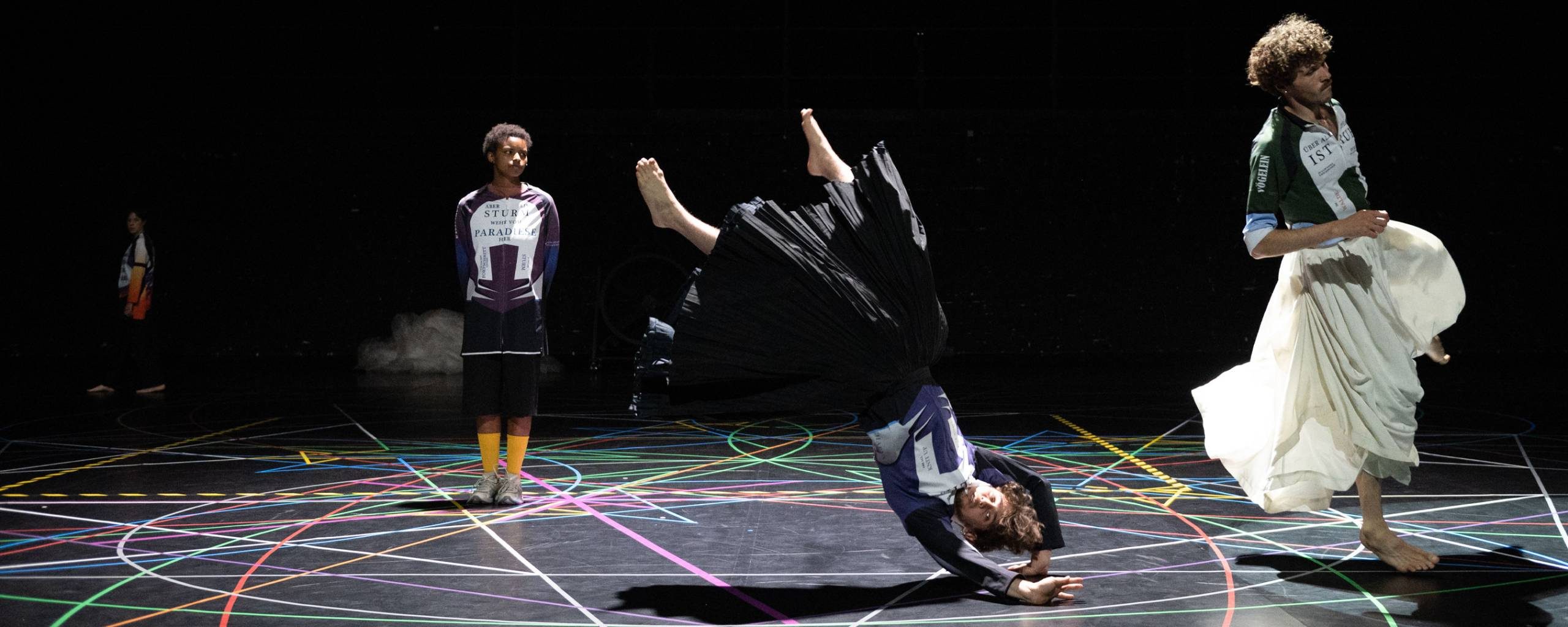 Anne Teresa De Keersmaeker / Rosas - EXIT ABOVE - Sadler's Wells
